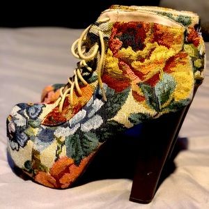Used ONCE- Very cute high-heeled booties by Glaze.